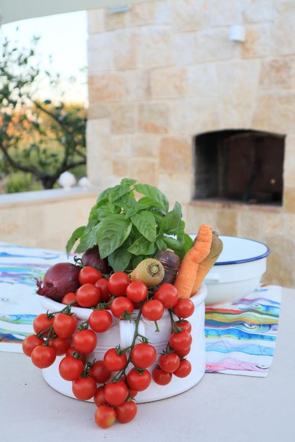 Malia Holiday Villa Conversano Eksteriør bilde