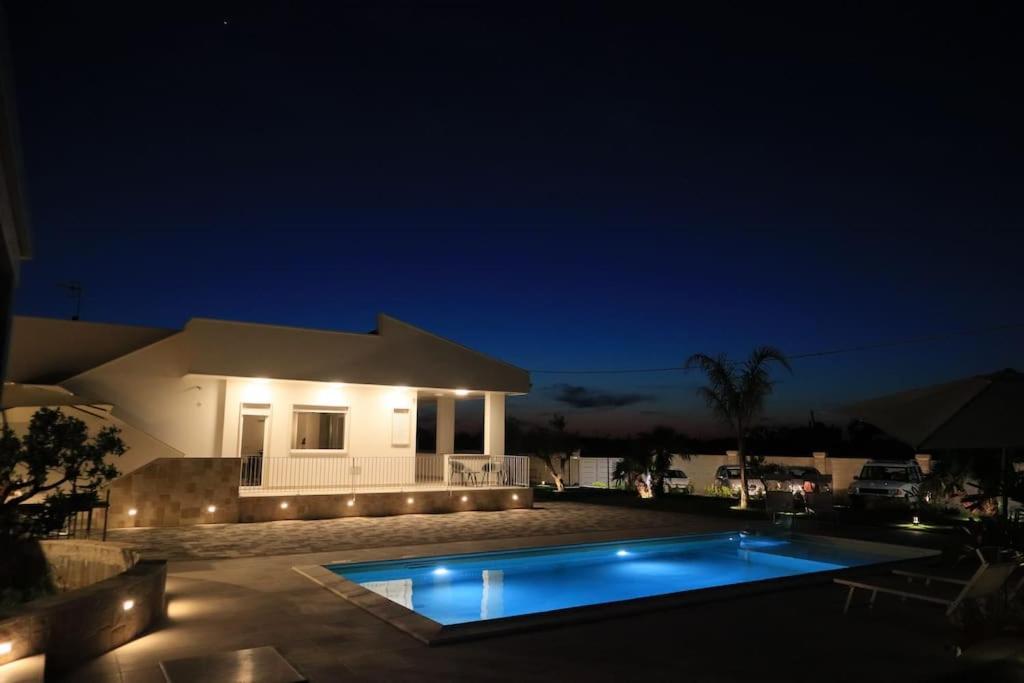 Malia Holiday Villa Conversano Eksteriør bilde